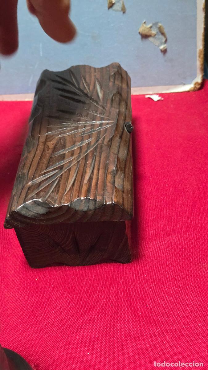Antig&uuml;edades: caja de madera rustica - Foto 5
