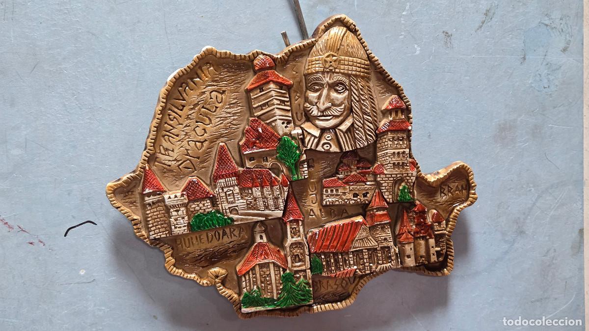 Antig&uuml;edades: figura colgada de ceramica