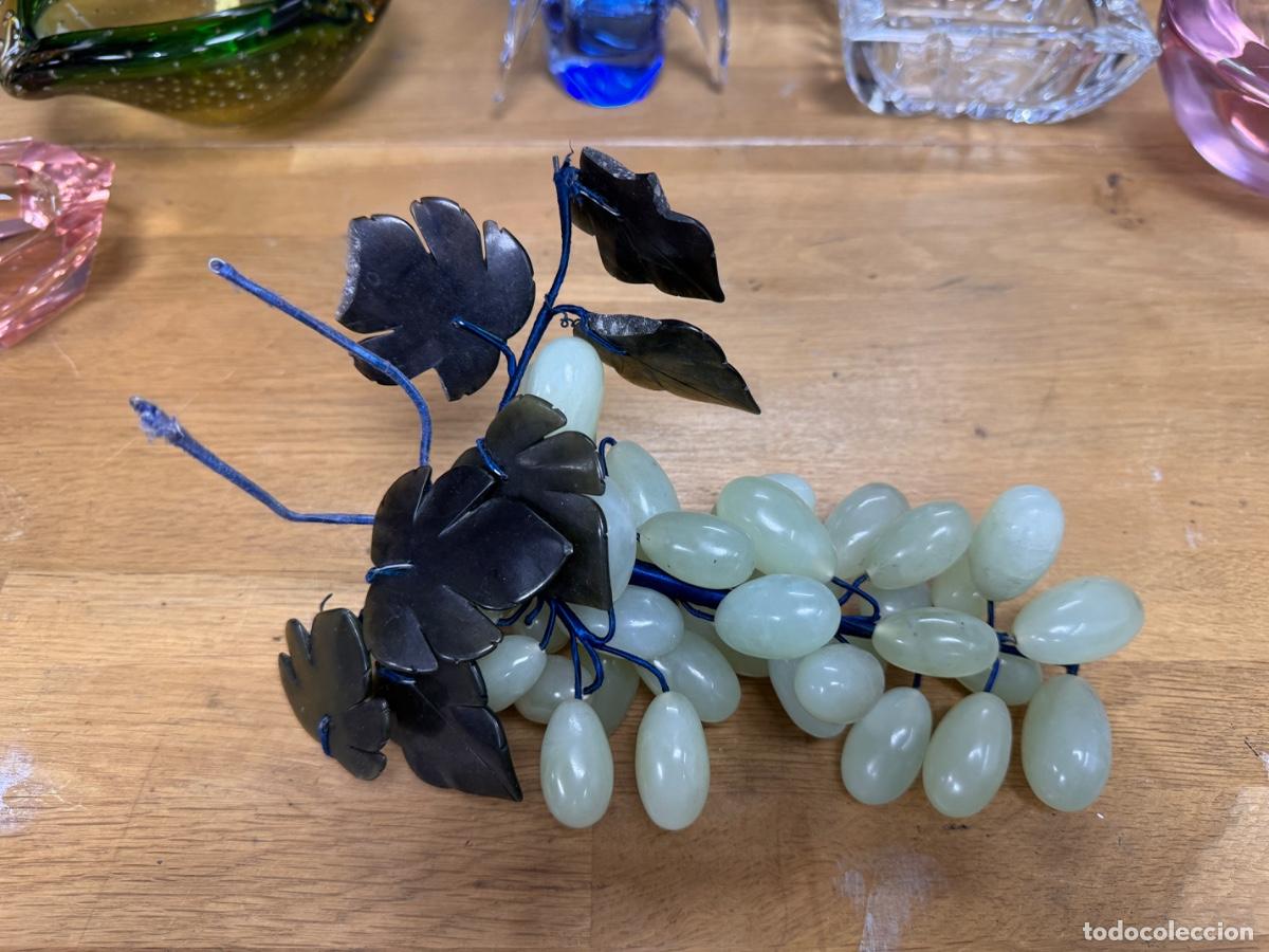 Antig&uuml;edades: Racimo Uvas Decorativo Jade Cristal