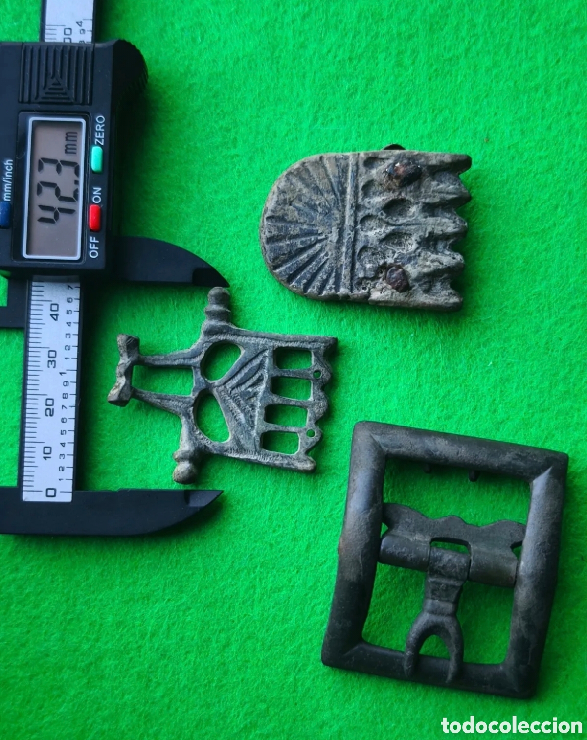 Antig&uuml;edades: Lote hebillas antiguas varias &eacute;pocas romano medieval