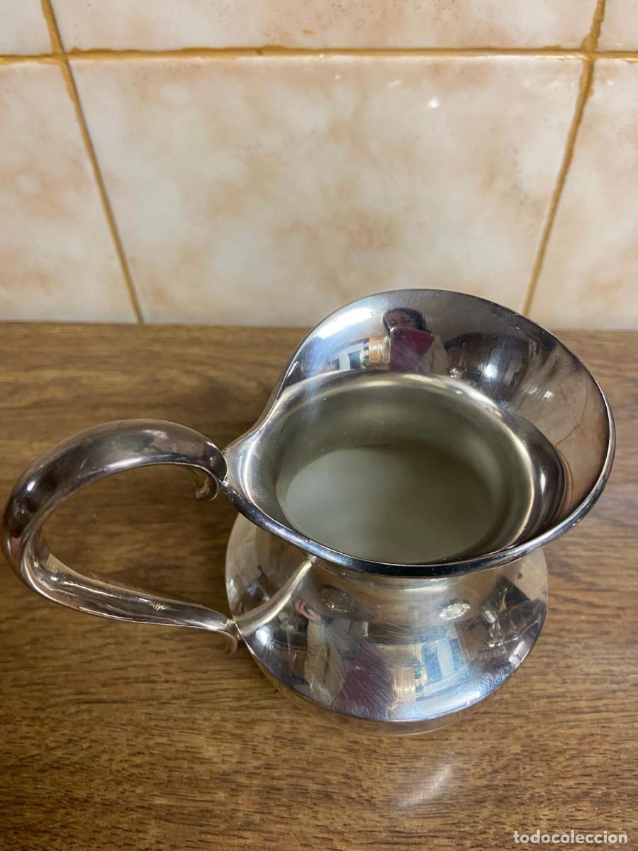 Antig&uuml;edades: jarra de leche y dos ceniceros alpaca - Foto 5