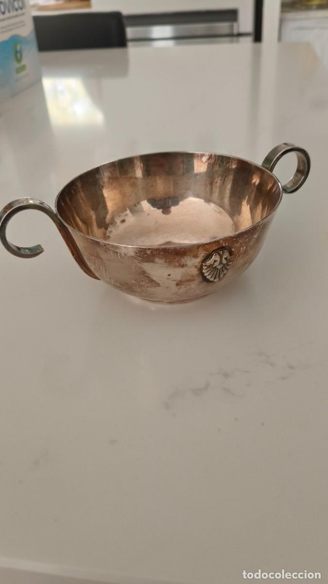 Antig&uuml;edades: Bol de bapt&ecirc;me double anse argent 950 poin&ccedil;on Minerve