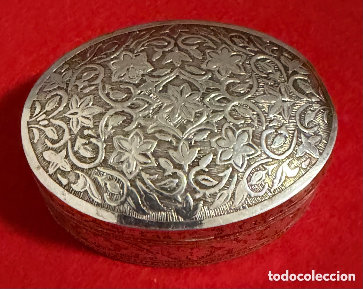 Antig&uuml;edades: Preciosa caja antigua en plata de ley contrastada
