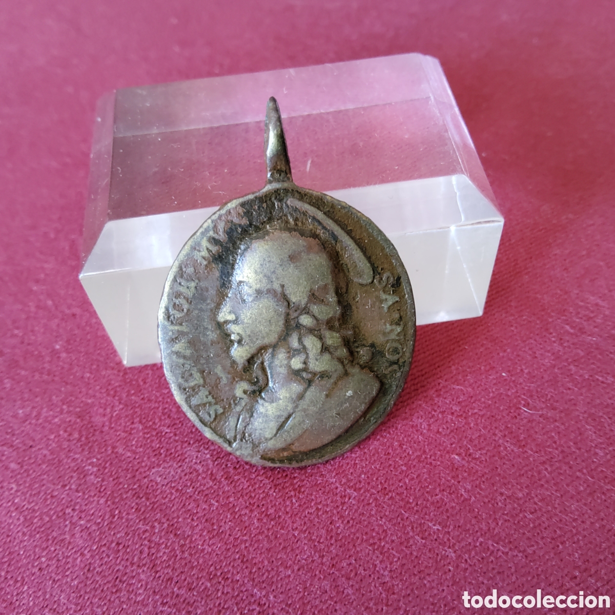 Antig&uuml;edades: ANTIGUA MEDALLA DE BRONCE, SALVATOR MUNDI Y EN EL REVERSO MATER SALVATORIS, SIGLO XVIII