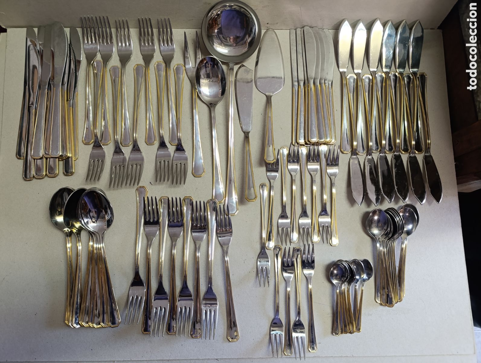 Antig&uuml;edades: CUBERTERIA FE ACERO INOXIDABLE ABERT CON FILO DORADO. ITALY. 105 PIEZAS