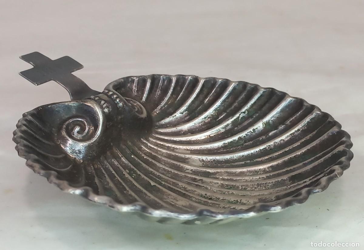 Antiques: CONCHA BAUTISMAL , CONCHA DE BAUTIZO CON CRUZ LATINA