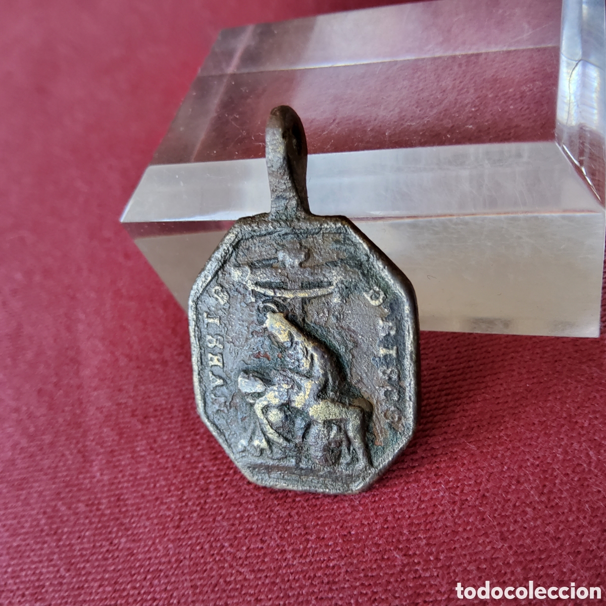 Antig&uuml;edades: ANTIGUA MEDALLA OCTOGONAL DE BRONCE DE LA VIRGEN DEL RISCO Y EN EL REVERSO PUEDE SER SAN AGUSTIN