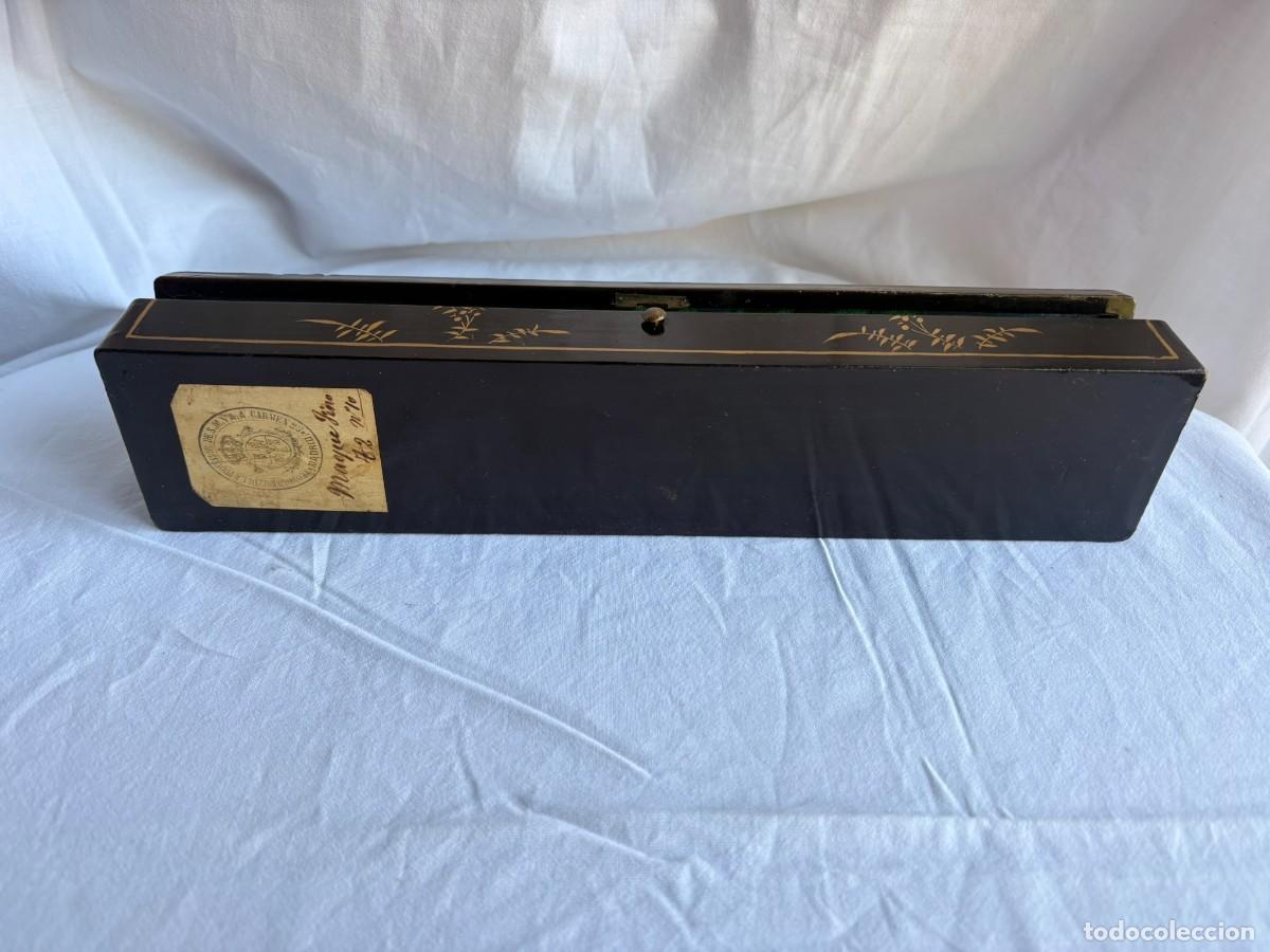 Antig&uuml;edades: Antigua caja china lacada para abanico &ndash; decoraci&oacute;n dorada e interior pintado &ndash; oriental