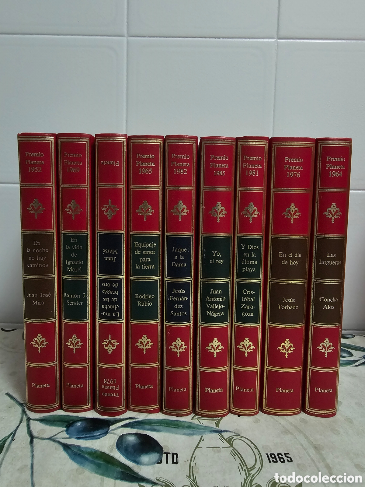 Antig&uuml;edades: Colecci&oacute;n de 33 libros premio Planeta - Foto 2
