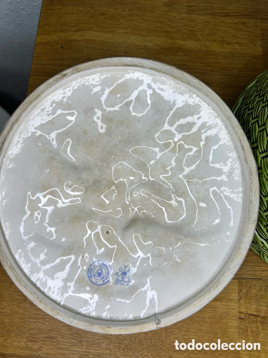 Antig&uuml;edades: bombonera o quesera circular de cer&aacute;mica may&oacute;lica tradicional