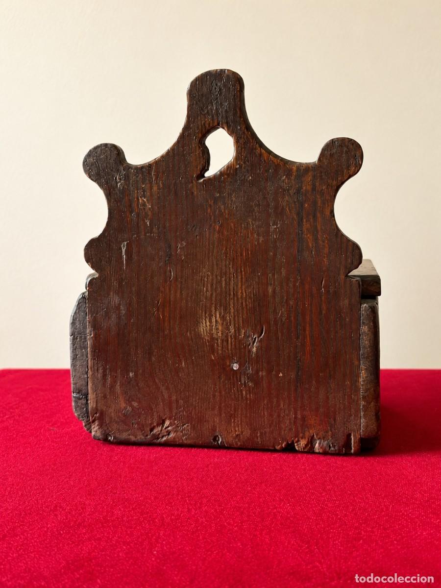 Antig&uuml;edades: LIMOSNERO R&Uacute;STICO DE MADERA - Foto 3
