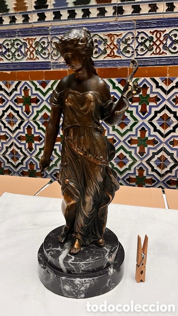 Antig&uuml;edades: Figura de mujer - Madera y metal - Foto 2