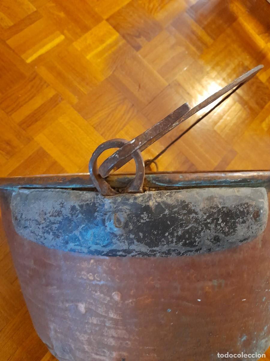 Antig&uuml;edades: Bonito caldero de cobre del S.XIX - Foto 5