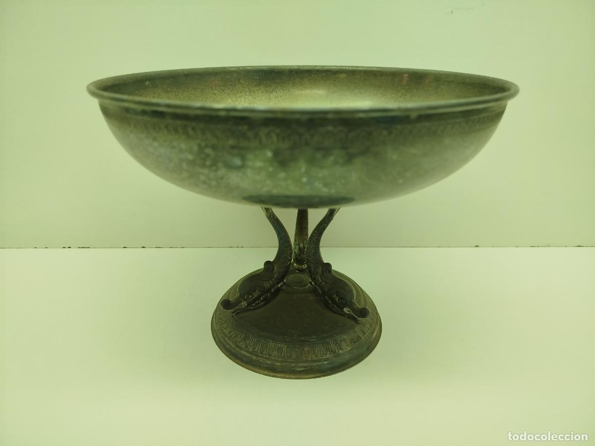 Antig&uuml;edades: Antiguo Centro de Mesa - Estilo Imperio / Victoriano - Tres Delfines Mitol&oacute;gicos -