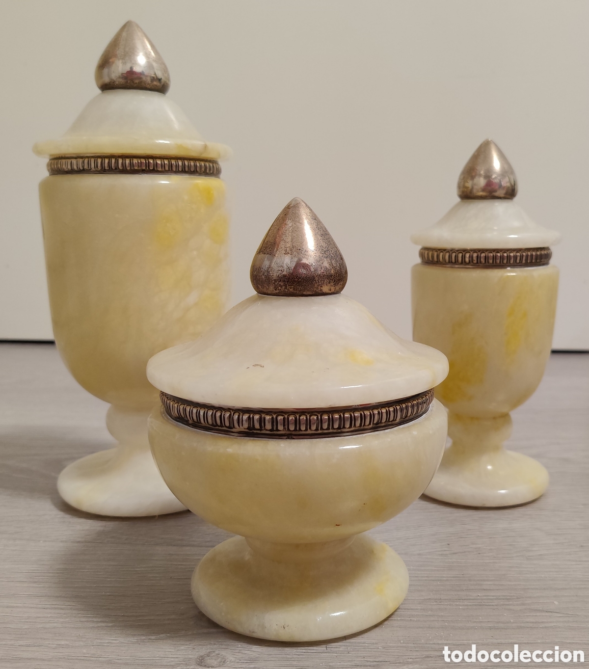 Antig&uuml;edades: Set de 3 Tarros de Alabastro