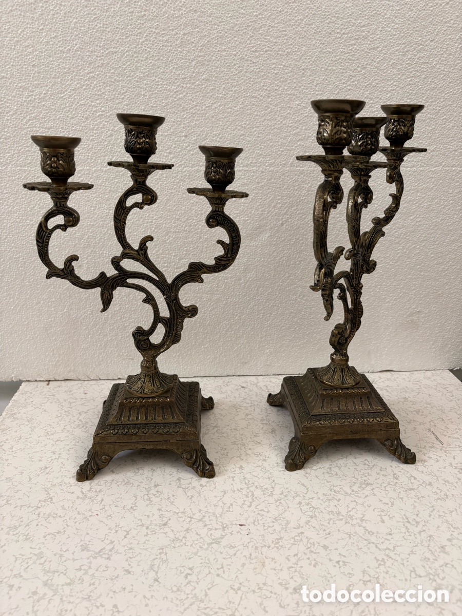 Antig&uuml;edades: Pareja de Candelabros Vintage Barrocos de 3 Brazos &ndash; Decoraci&oacute;n Elegante