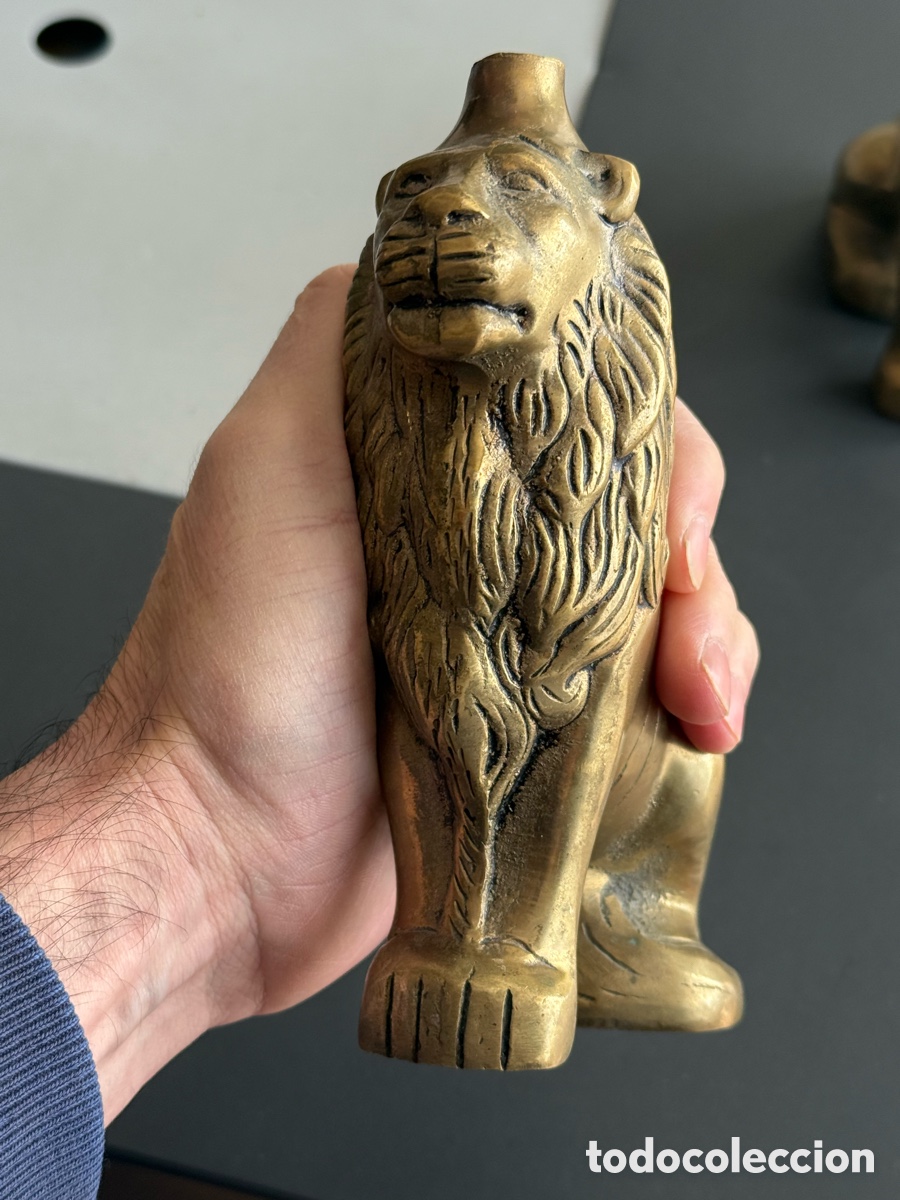 Antig&uuml;edades: PAREJA DE LEONES BRONCE. - Foto 2