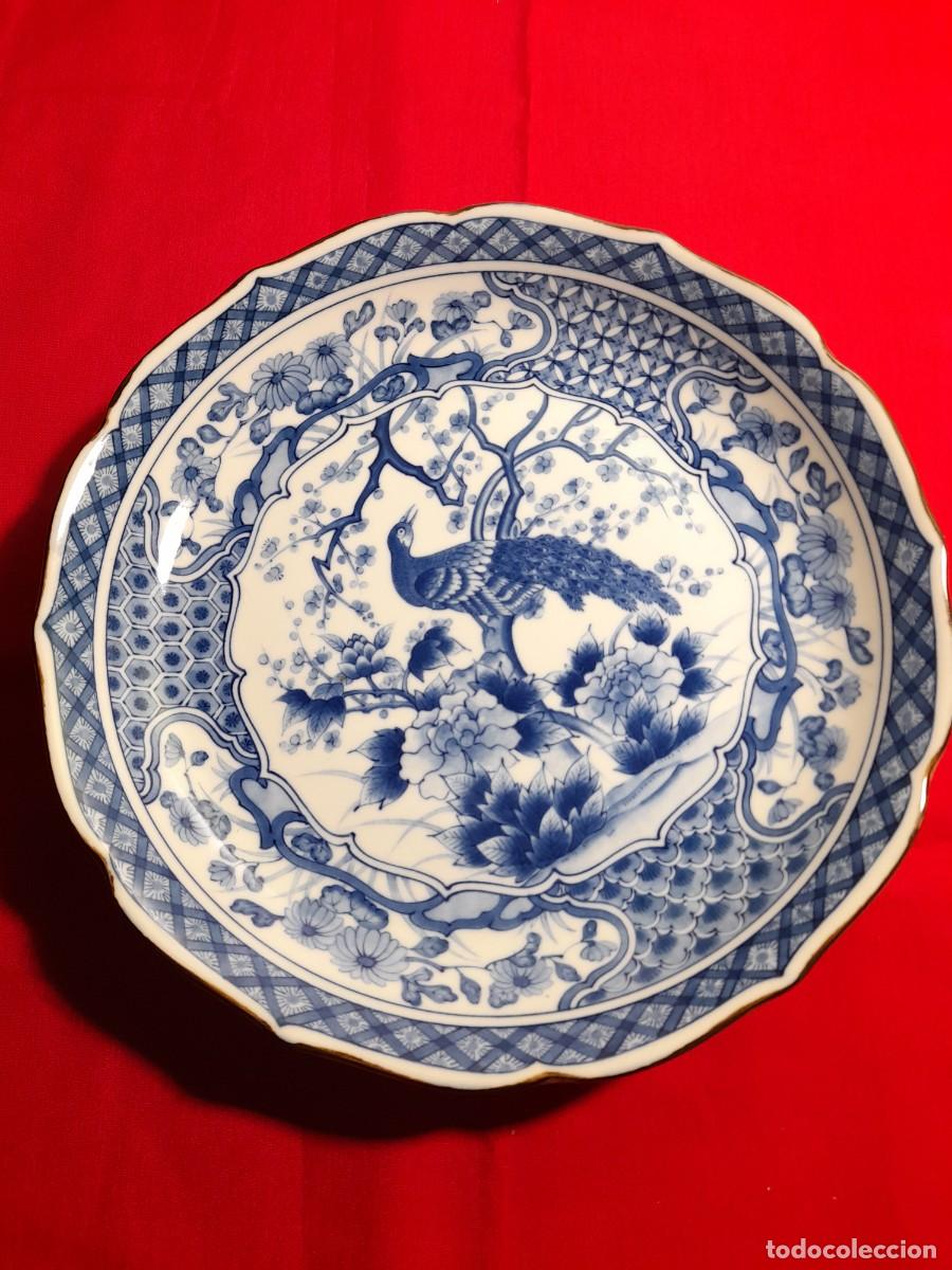 Antiguidades: PLATO PORCELANA JAPONESA PAVO REAL AZUL Y BLANCO