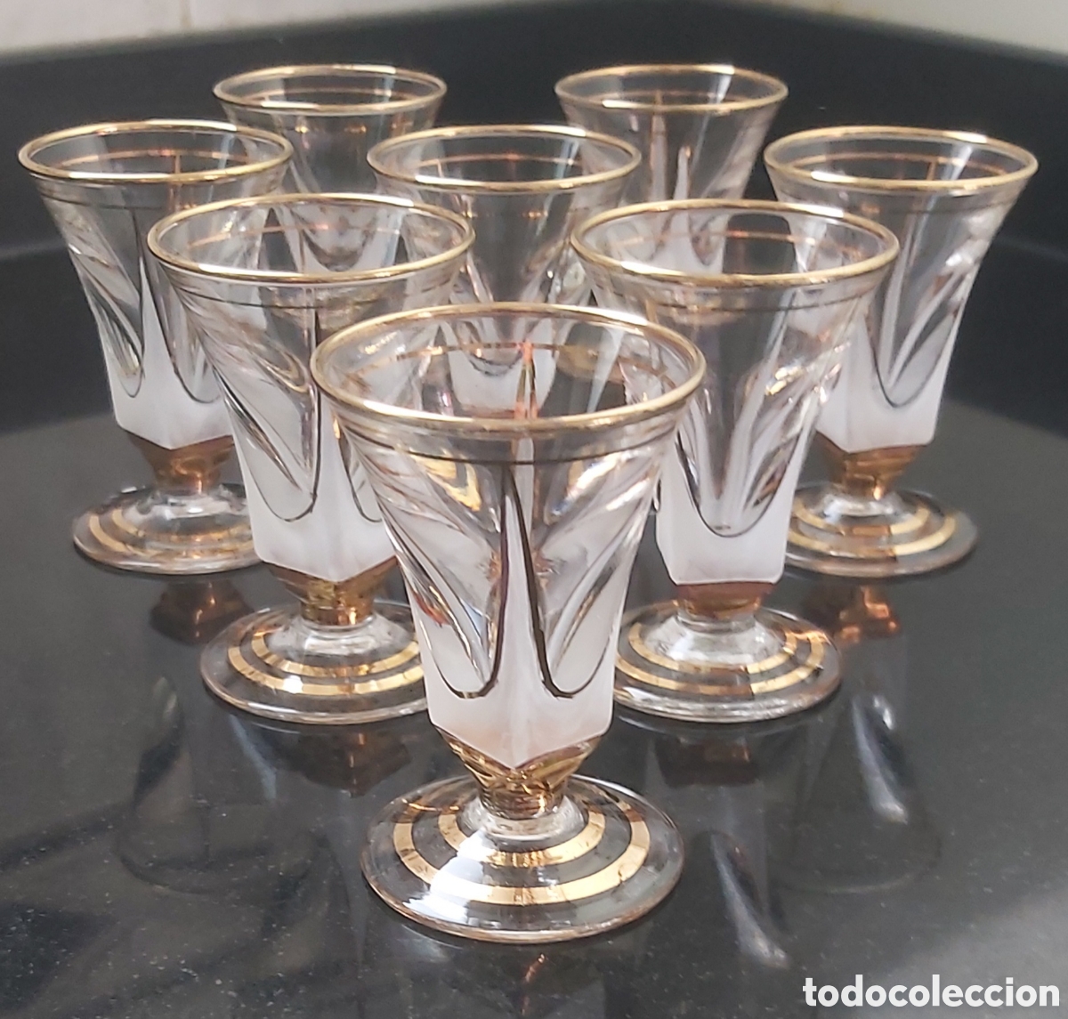 Antig&uuml;edades: Art Nouveau c. 1900 Cristal Franc&eacute;s con Filo de Oro