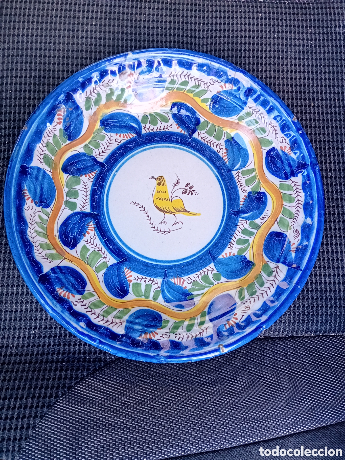 Antig&uuml;edades: ANTIGUO PLATO MANISES PAJARO CON RAMAS LA&Ntilde;ADO LA&Ntilde;AS CON SELLO QUE NO SE APRECIA BIEN