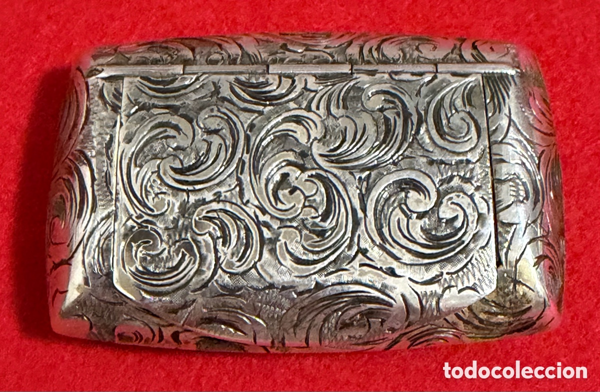 Antig&uuml;edades: Preciosa caja de rap&eacute; antigua, en plata de ley contrastada