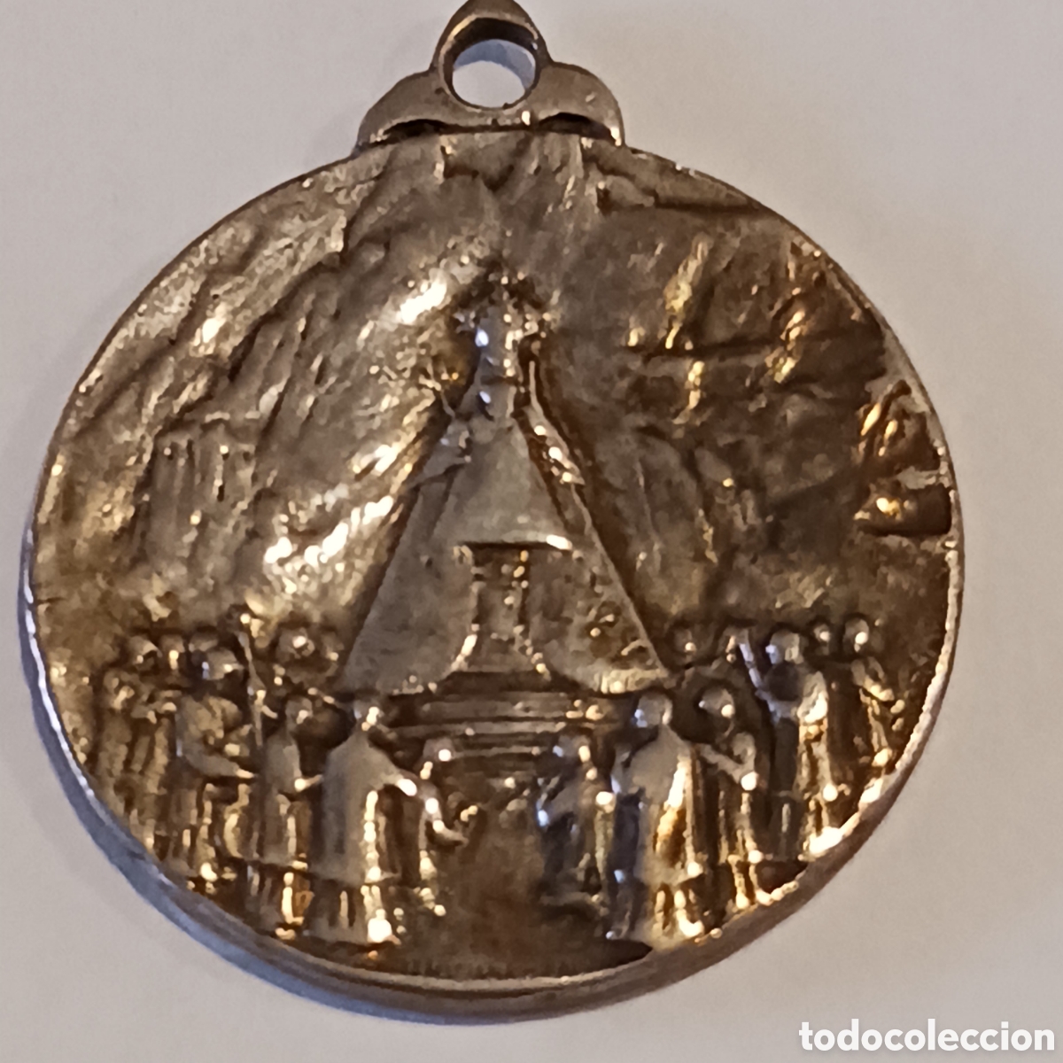 Antig&uuml;edades: Medalla Virgen de Montserrat,monta&ntilde;a y escolanets