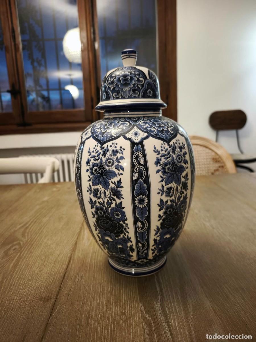 Antig&uuml;edades: Tibor chino de porcelana azul y blanca