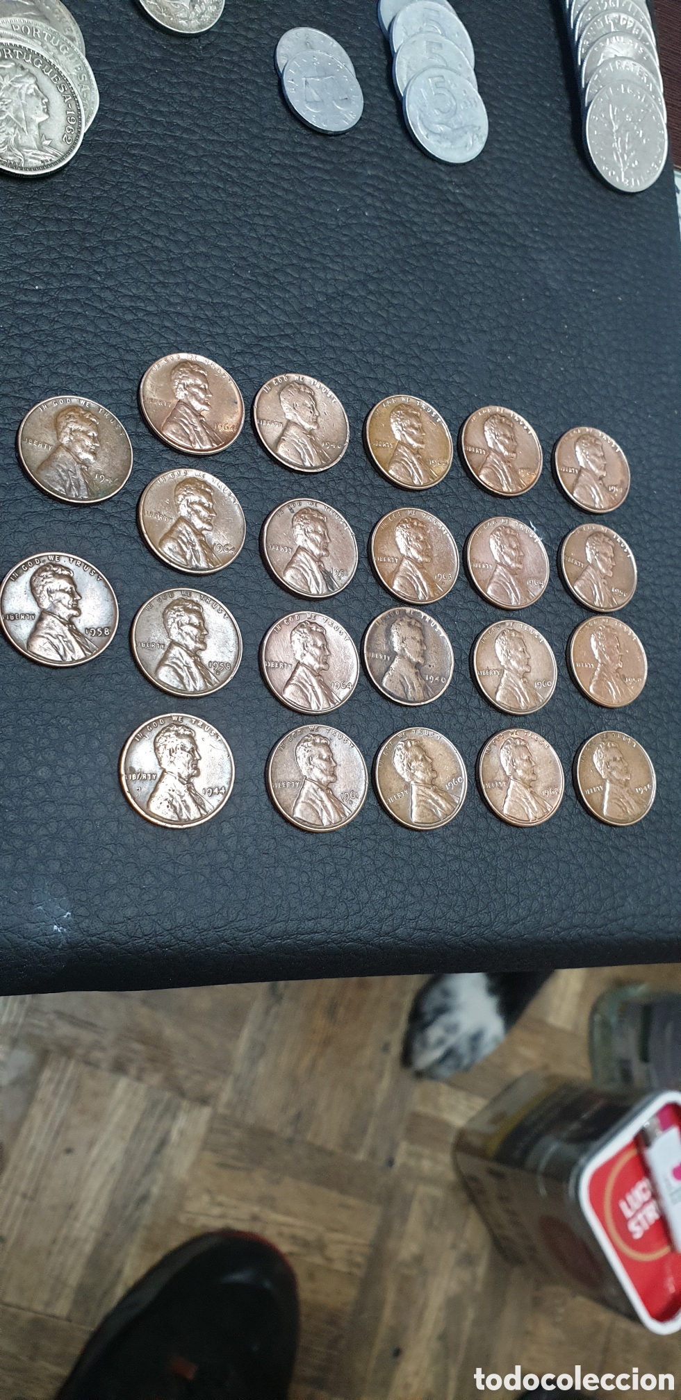 Antig&uuml;edades: conjunto de monedas de un centavo de d&oacute;lar estadounidense (tipo Lincoln Memorial Cent