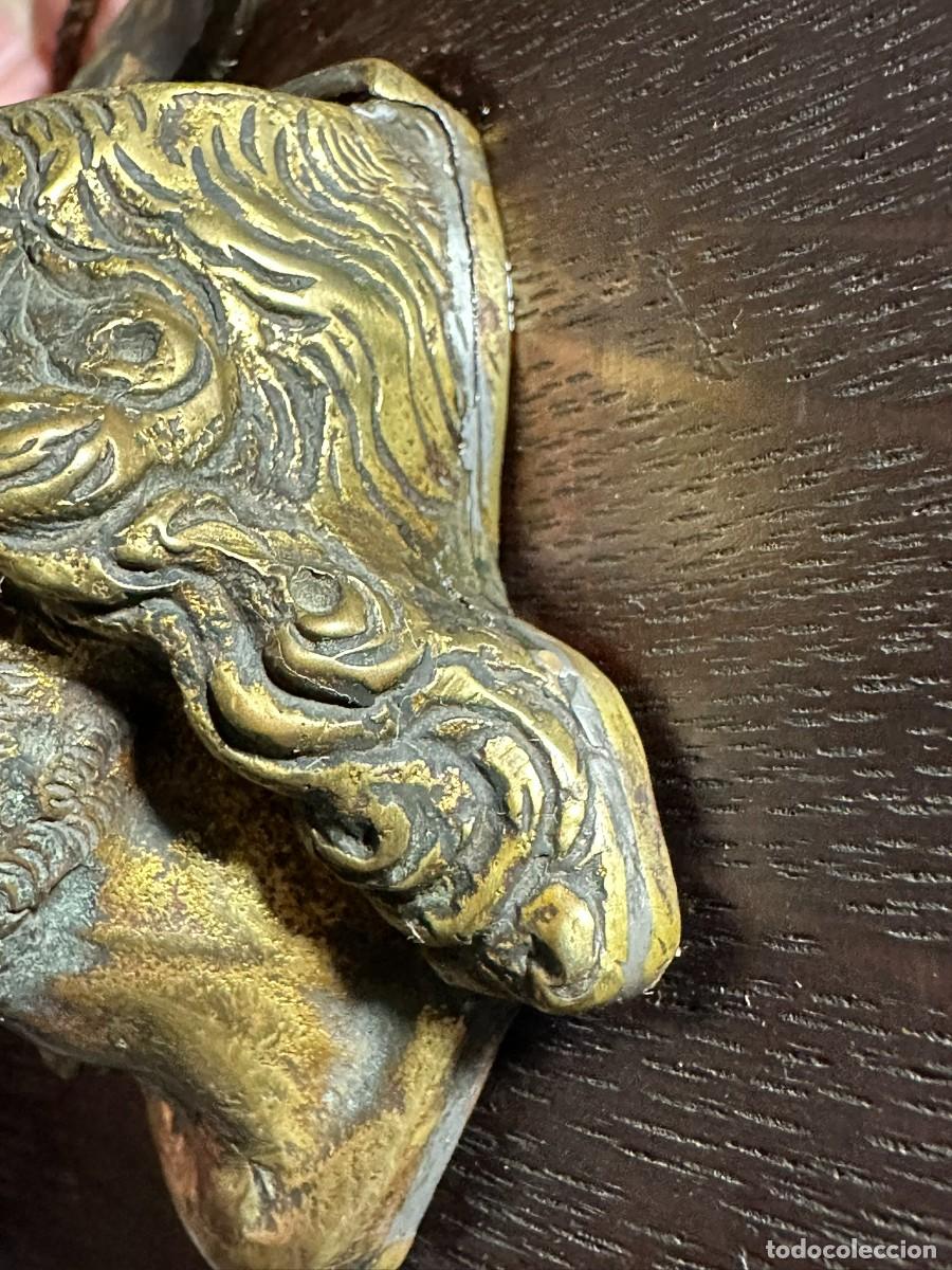 Antig&uuml;edades: Benditera antigua de bronce cabeza de Cristo - Foto 7