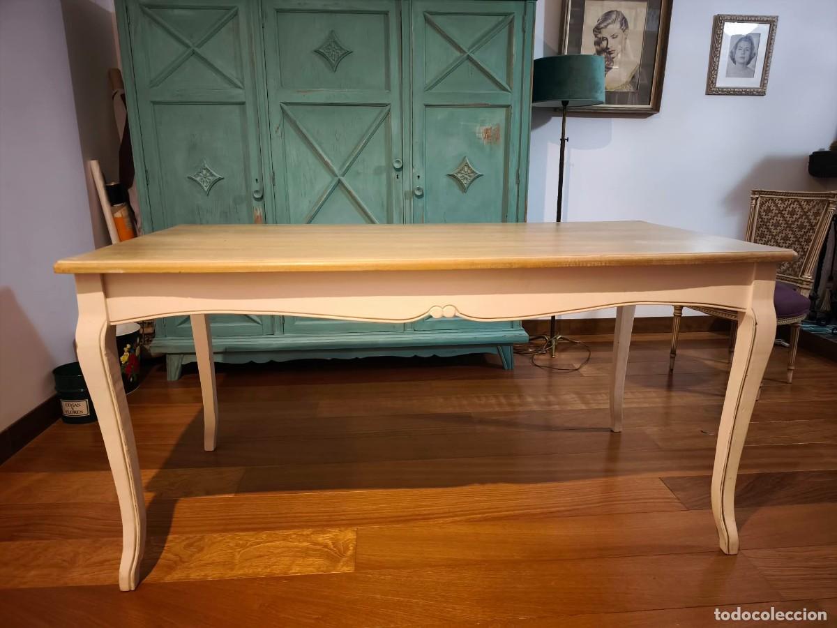 Antig&uuml;edades: Mesa de comedor bicolor