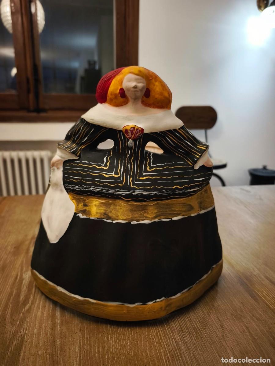 Antig&uuml;edades: Figura decorativa Menina Terracota