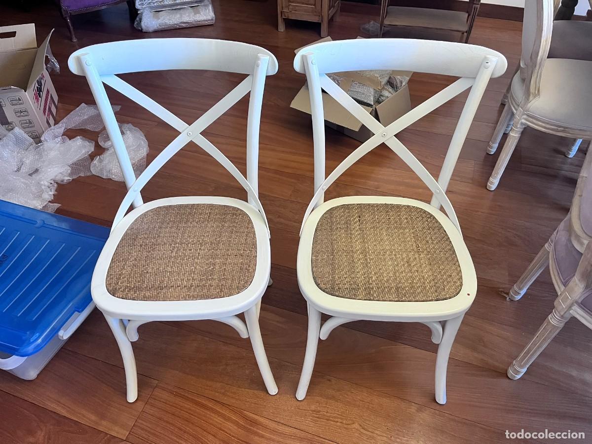 Antig&uuml;edades: Sillas Tonet blancas con asiento de rafia
