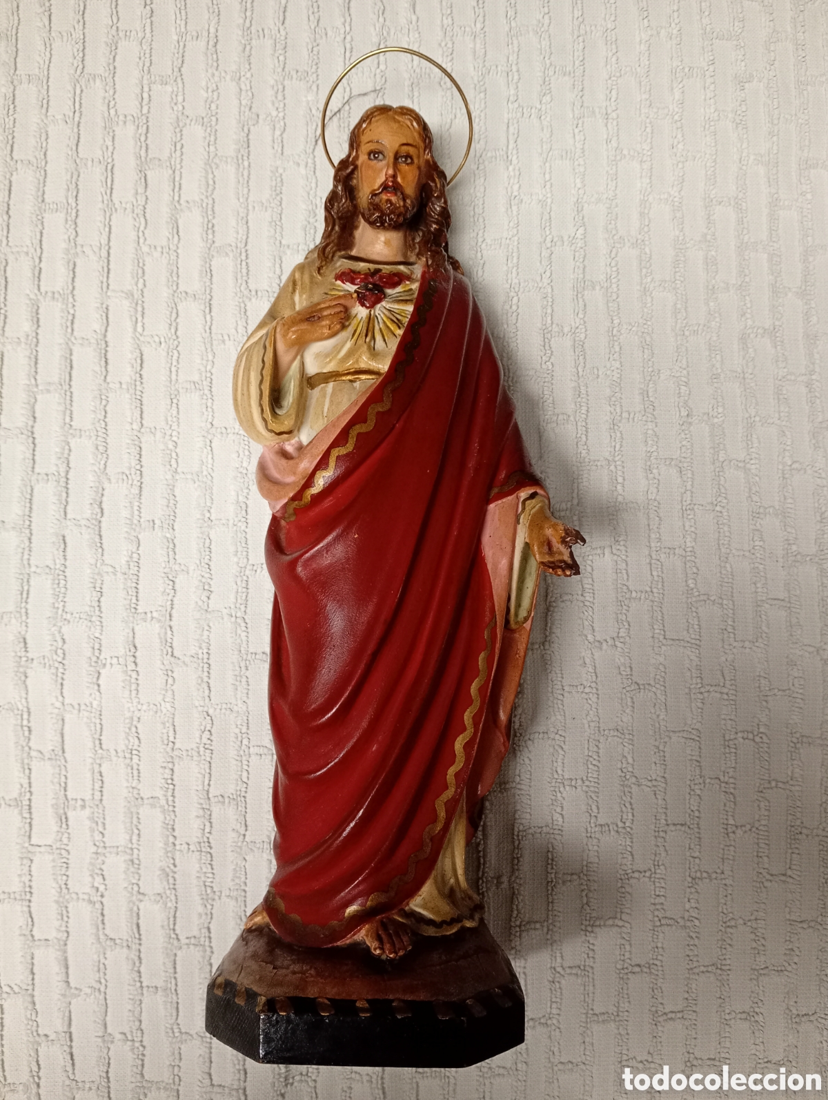 Antig&uuml;edades: Antigua escultura del sagrado coraz&oacute;n de Jes&uacute;s, estuco y madera, Olot (sellado) y ojos de cristal.