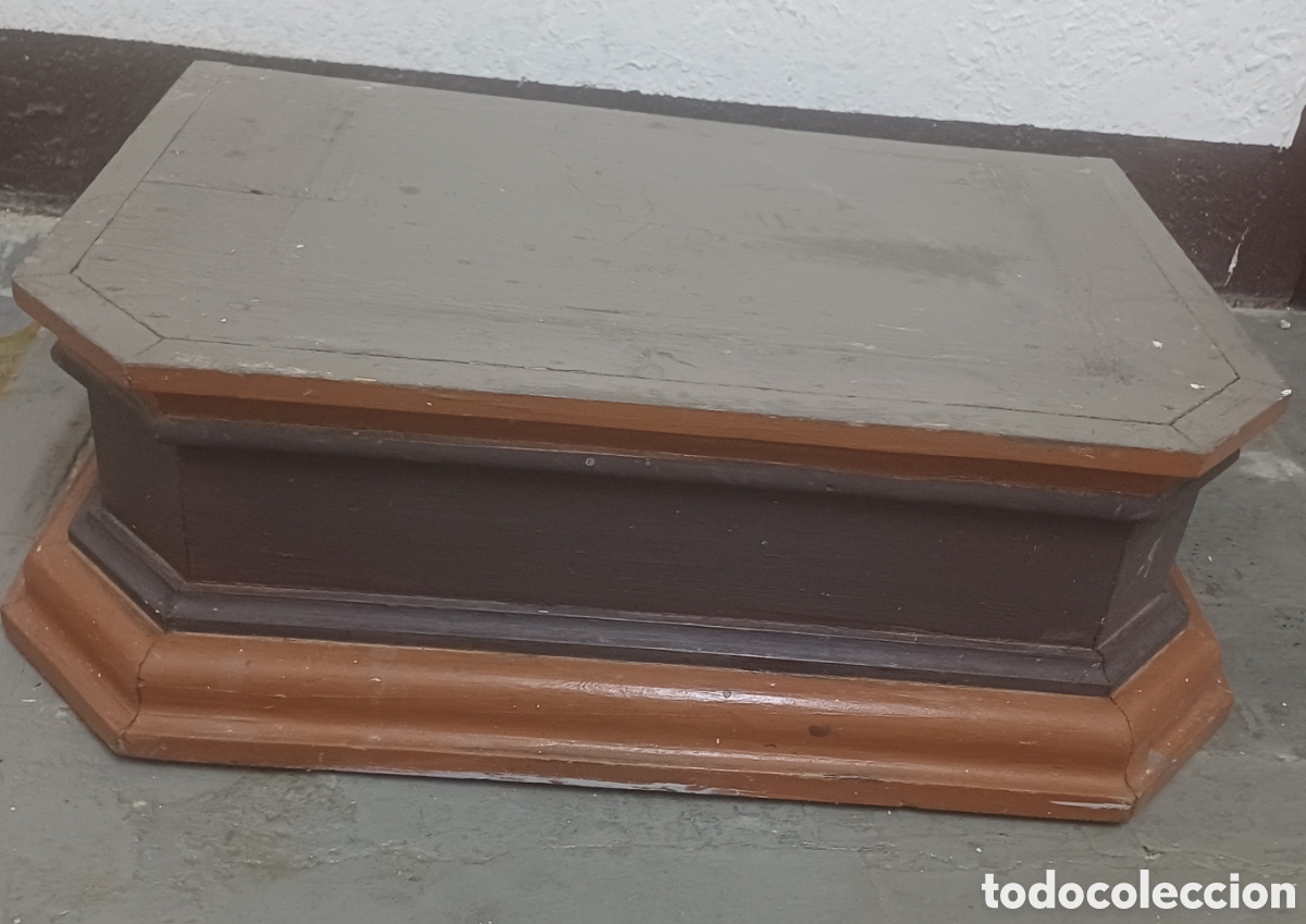 Antig&uuml;edades: PEANA DE MADERA 65 X 40 X 20 XM