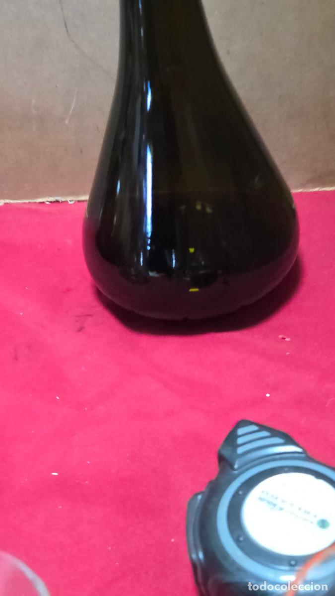 Antig&uuml;edades: botella de cristal vintage - Foto 3