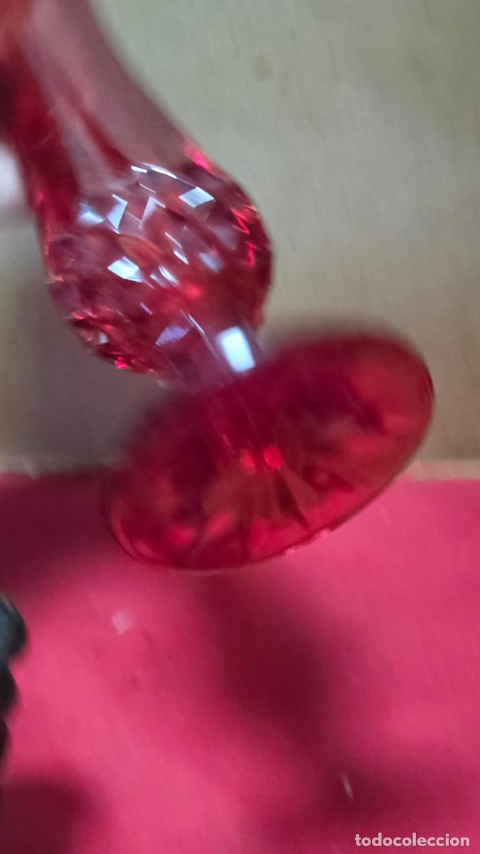 Antig&uuml;edades: florero de cristal rojo - Foto 5
