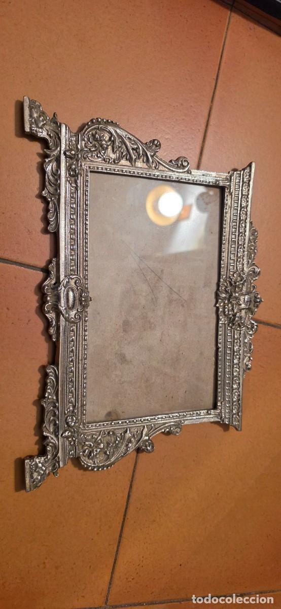 Antig&uuml;edades: Precioso marco antiguo fundicion con cristal