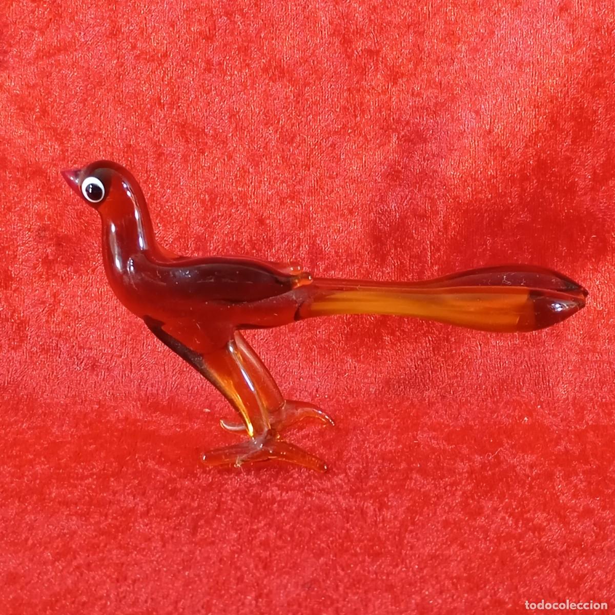 Antig&uuml;edades: FIGURA VINTAGE DE VIDRIO MARR&Oacute;N - TECNICA SOPLADO A MANO - FORMA DE PAVO REAL - 7,5 CM DE ALTO