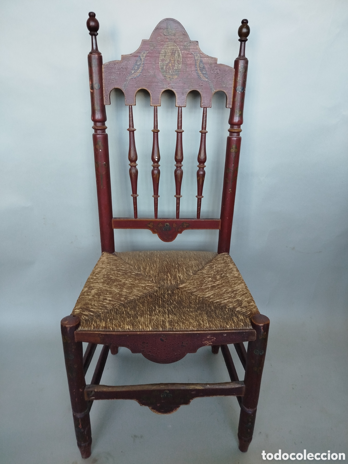 Antig&uuml;edades: SILLA POLICROMADA CON ASIENTO DE ENEA. HERMANOS URIA AZA? RIBADESELLA ASTURIAS.