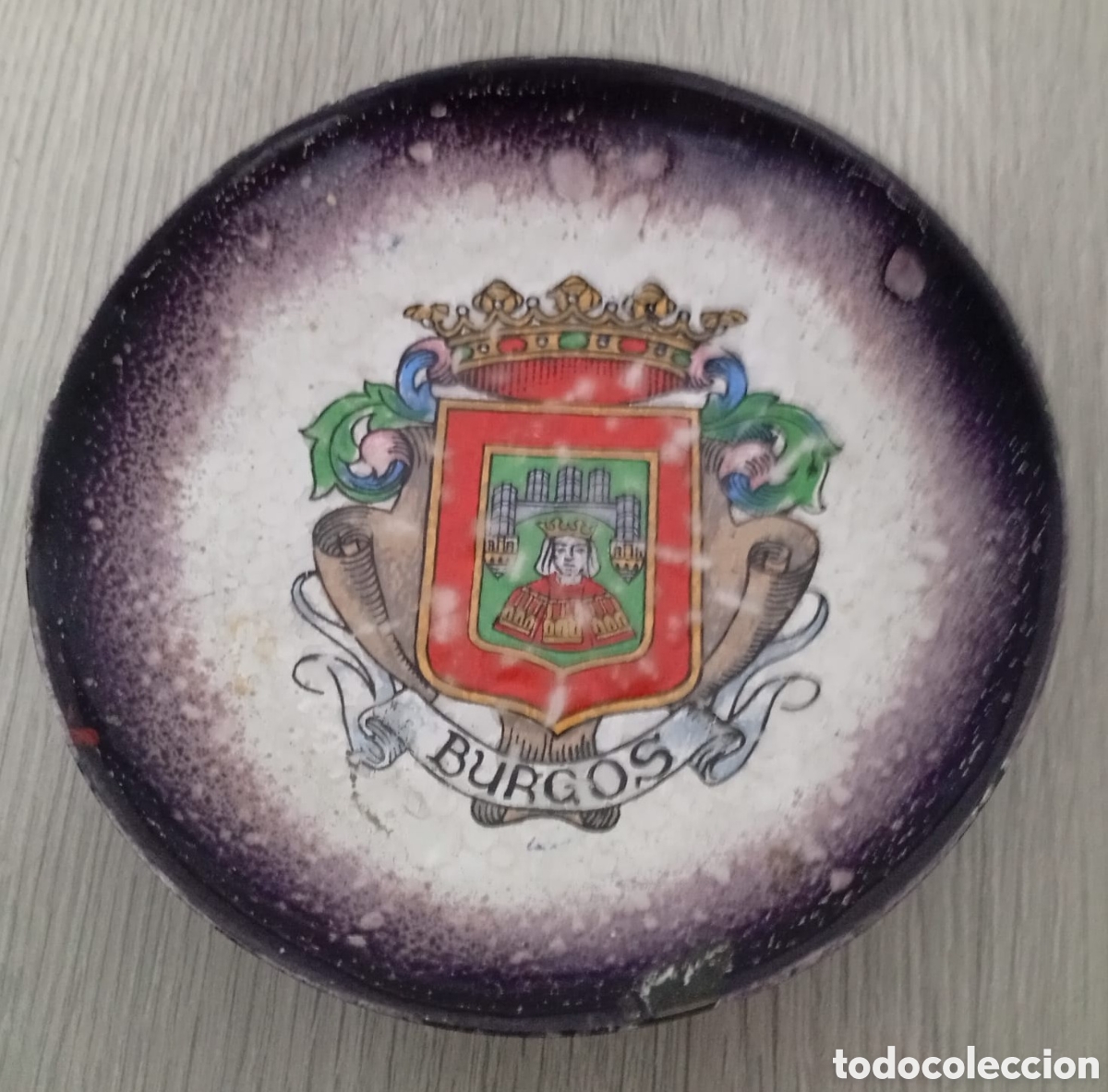 Antiques: Plato peque&ntilde;o esmaltado con escudo her&aacute;ldico de Burgos