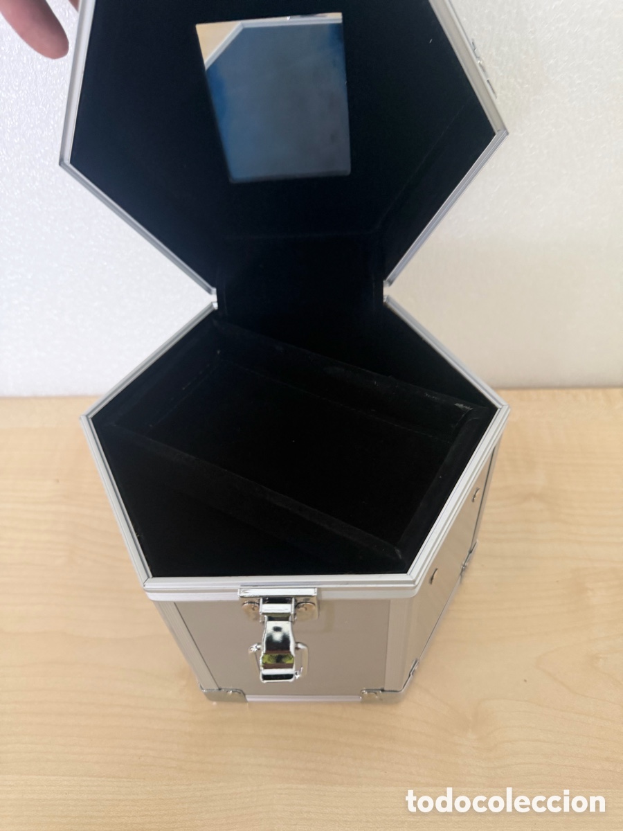 Antig&uuml;edades: Caja joyero Lancome aluminio - Foto 3
