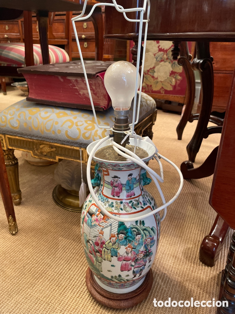 Antig&uuml;edades: L&aacute;mpara porcelana china pintada a mano siglo XX