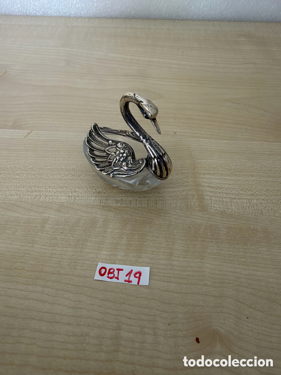 Antig&uuml;edades: Salero antiguo alem&aacute;n de plata 835 y cristal con forma de cisne, de Albert Bodemer
