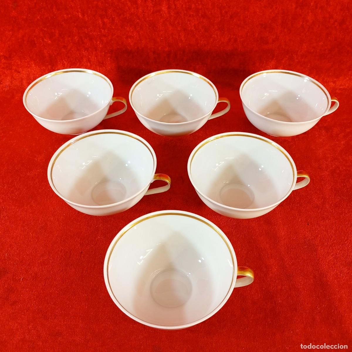 Antig&uuml;edades: ANTIGUO JUEGO DE TAZAS DE PORCELANA - VINTAGE - DETALLES EN ORO METALICO - 1950'S - LIMONGES FRANCIA