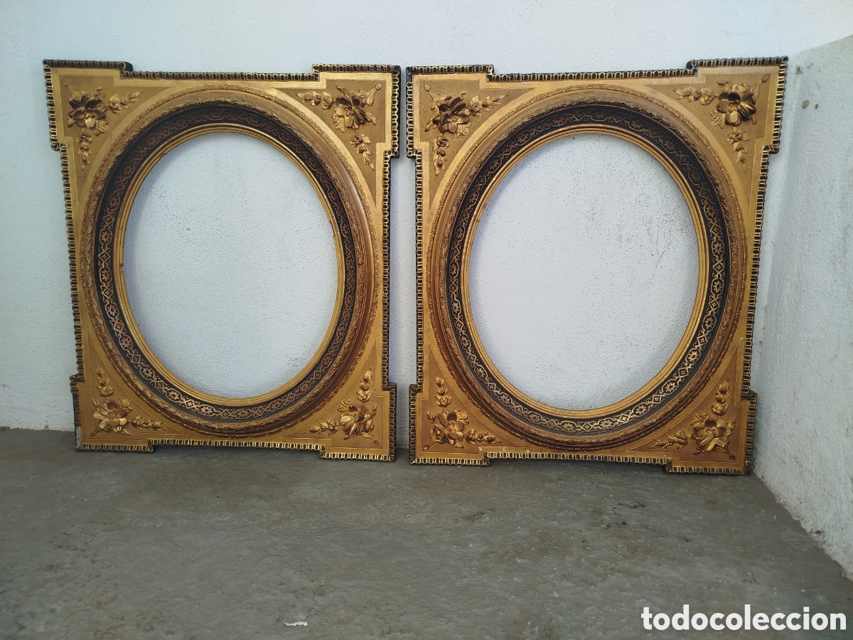 Antig&uuml;edades: PAREJA DE MARCOS ISABELINOS DE MADERA CON ESTUCO LACADO Y DORADO. S.XIX