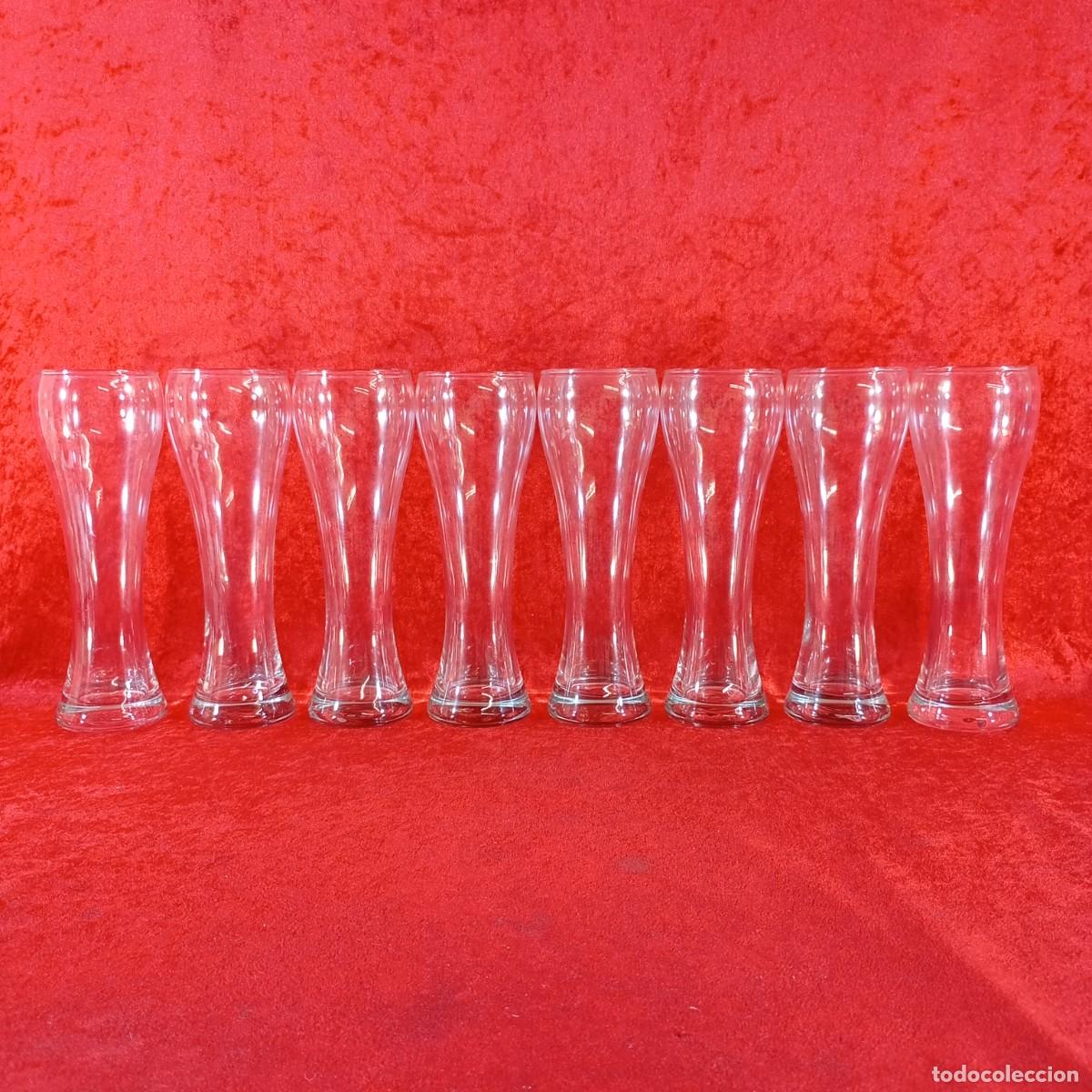 Antig&uuml;edades: COLECCI&Oacute;N VINTAGE DE 9 VASOS - VIDRIO ESTRIADO - 22 CM DE ALTO