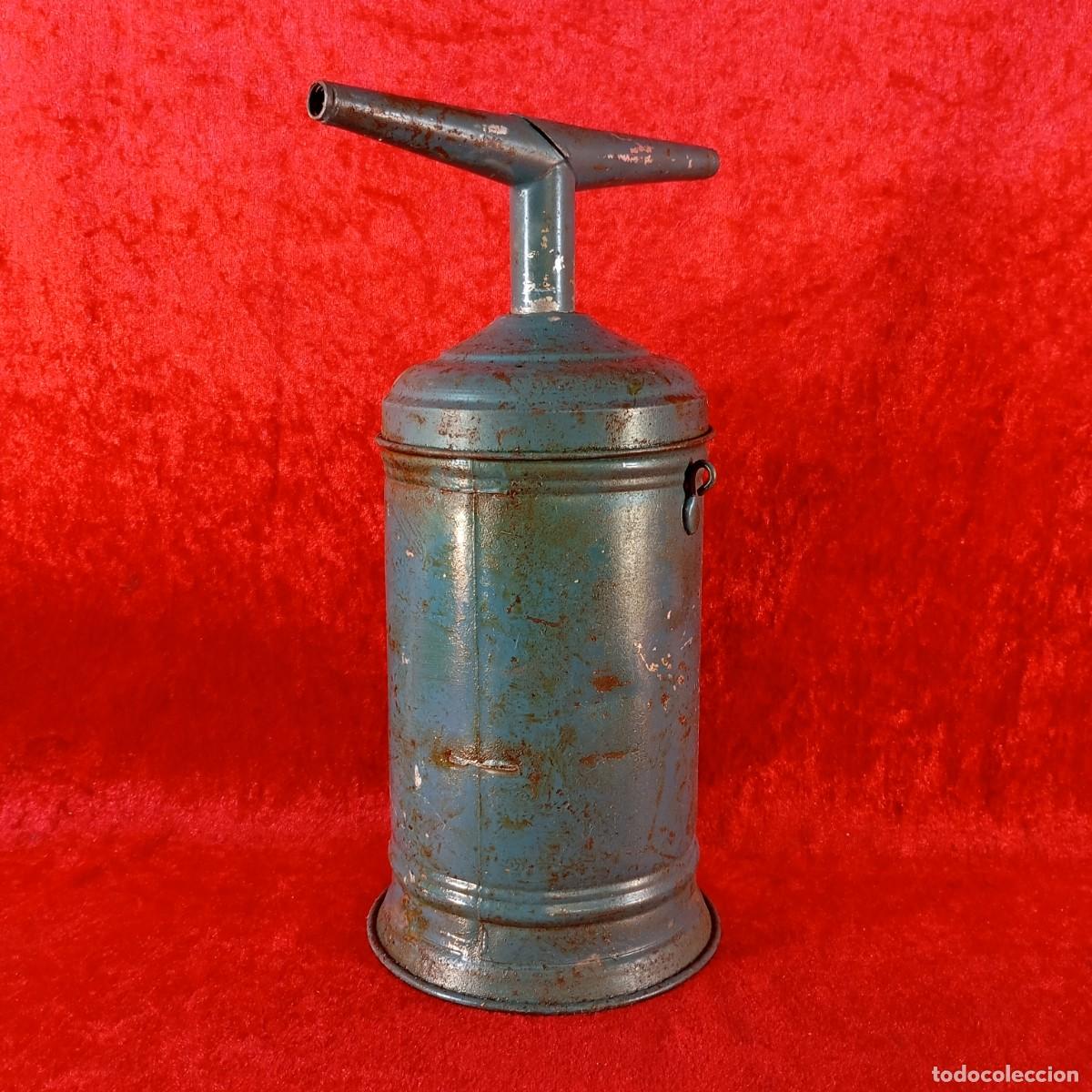 Antig&uuml;edades: ANTIGUA L&Aacute;MPARA DE CARBURO - FABRICADO EN ACERO - SIGLO XIX - 26 CM DE ALTO - 10,4 CM DE DIAMETRO