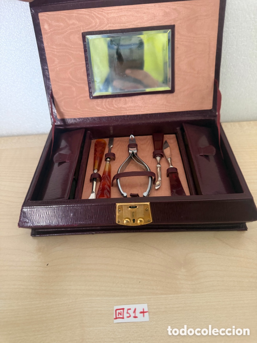 Antig&uuml;edades: antiguo estuche de manicura y tocador vintage