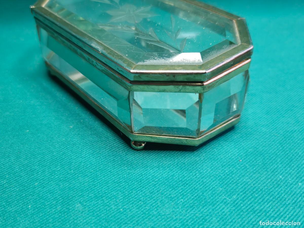 Antig&uuml;edades: PEQUE&Ntilde;O JOYERO DE CRISTAL BISELADO - Foto 4