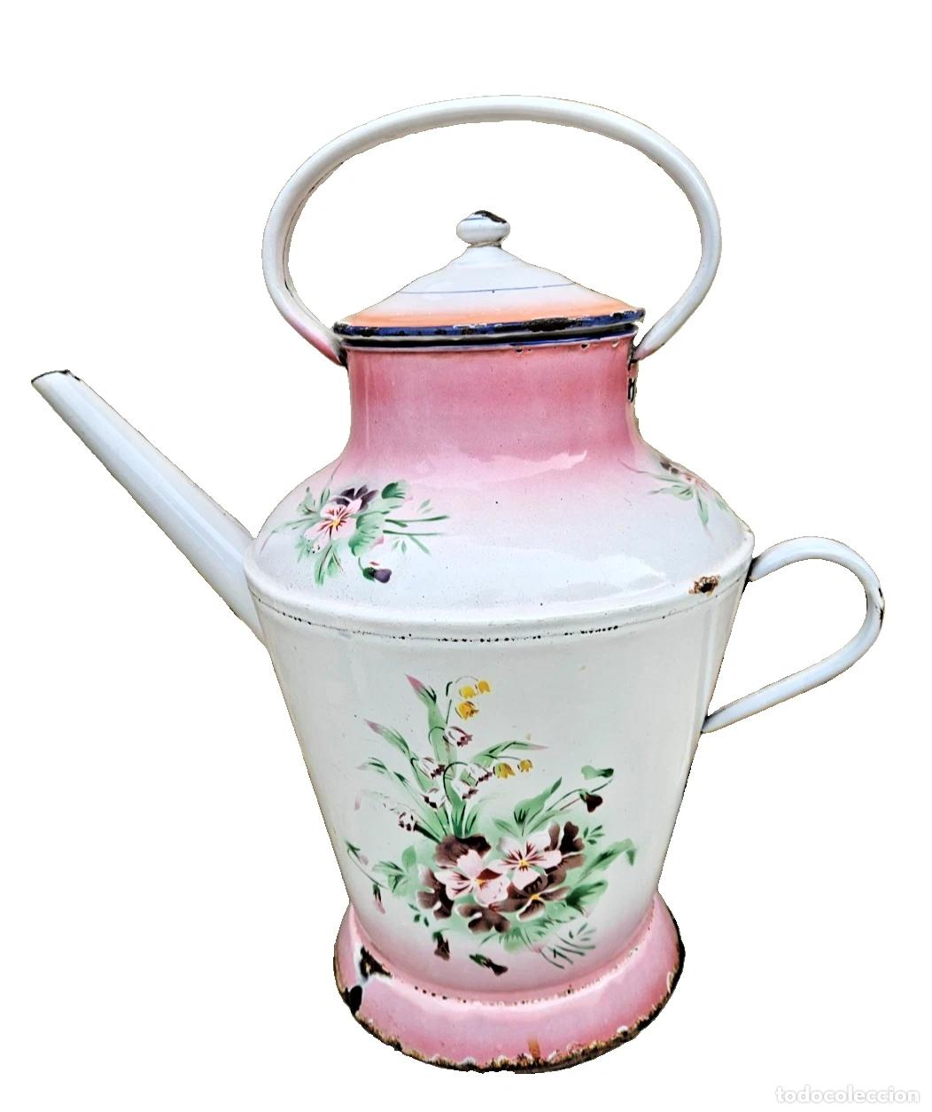 Antig&uuml;edades: ANCIEN GRAND ARROSOIR EN TOLE EMAILLEE MOTIF FLORAL NUMEROTE H 47CM